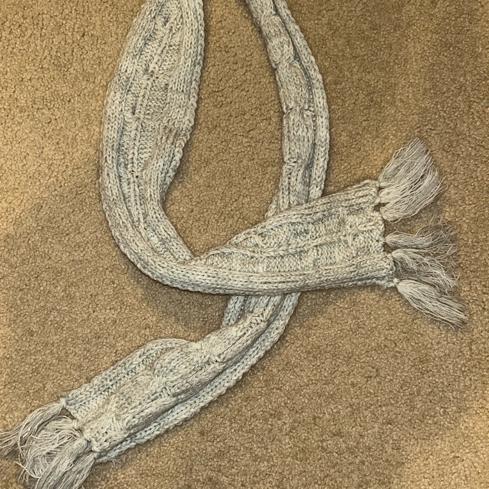 Cozy Gray Knit Scarf with Tassels